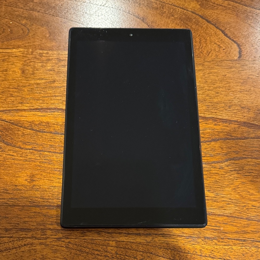 Amazon Fire HD 10 Tablet (10.1” 1080p full HD display 64 GB) w/out ads